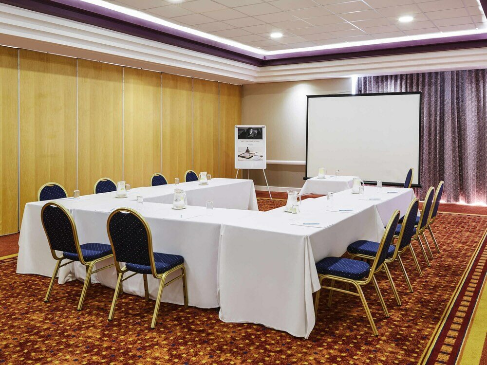 Фото Mercure St Helens