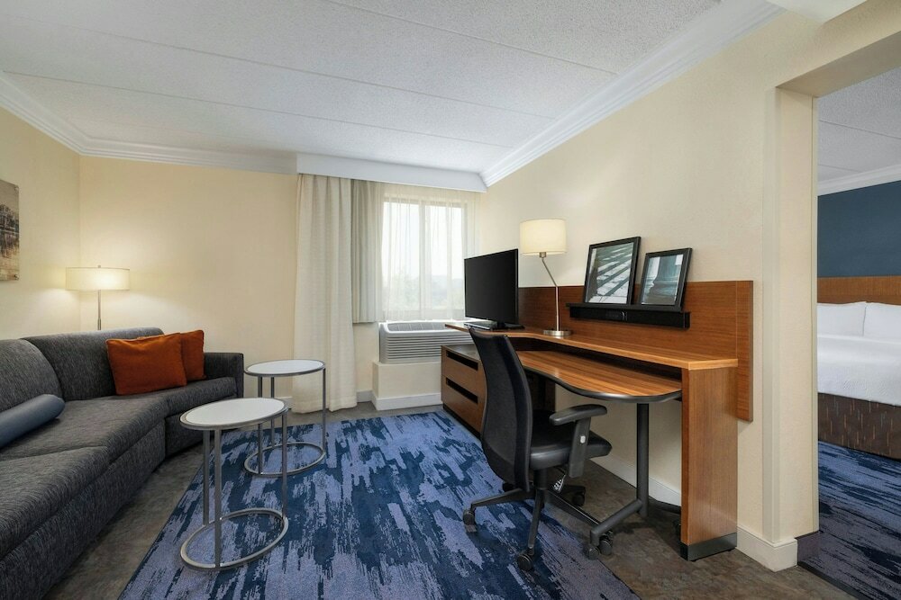 Фото Fairfield by Marriott Inn & Suites Herndon Reston