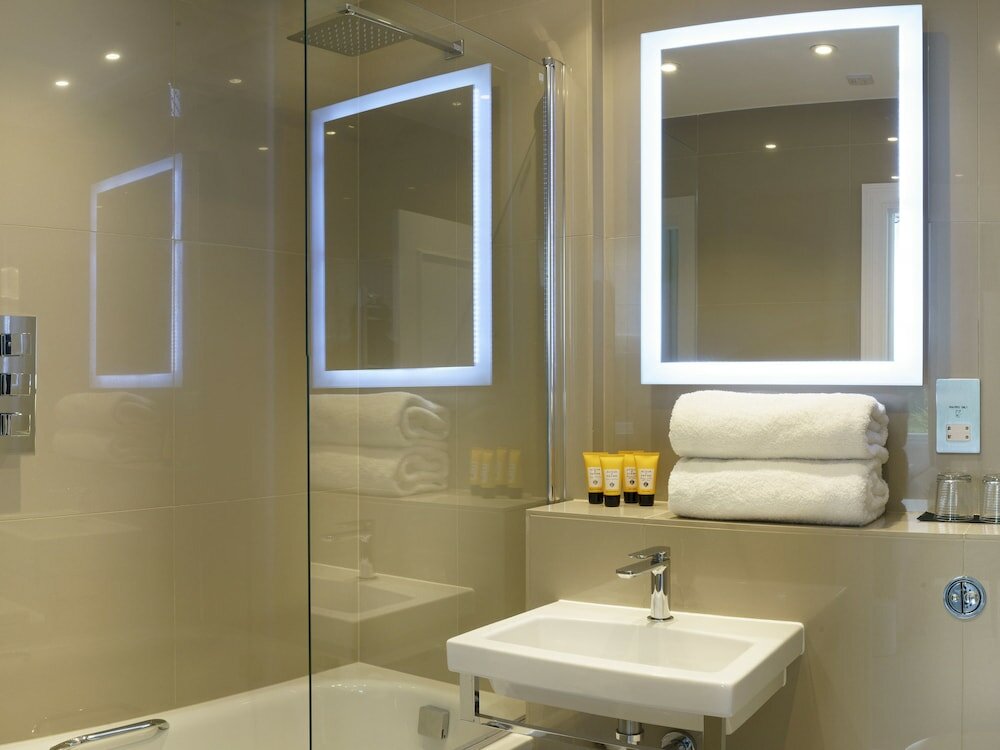 Фото New Bath Hotel and SPA