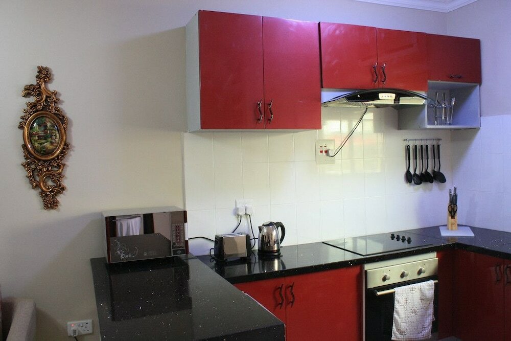 Фото Nomad's Court Lodge