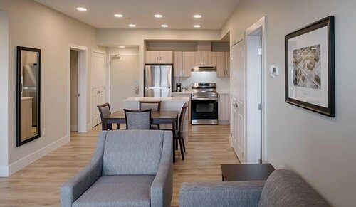 Гостиница Chateau Nova Yellowknife в Йеллоунайф