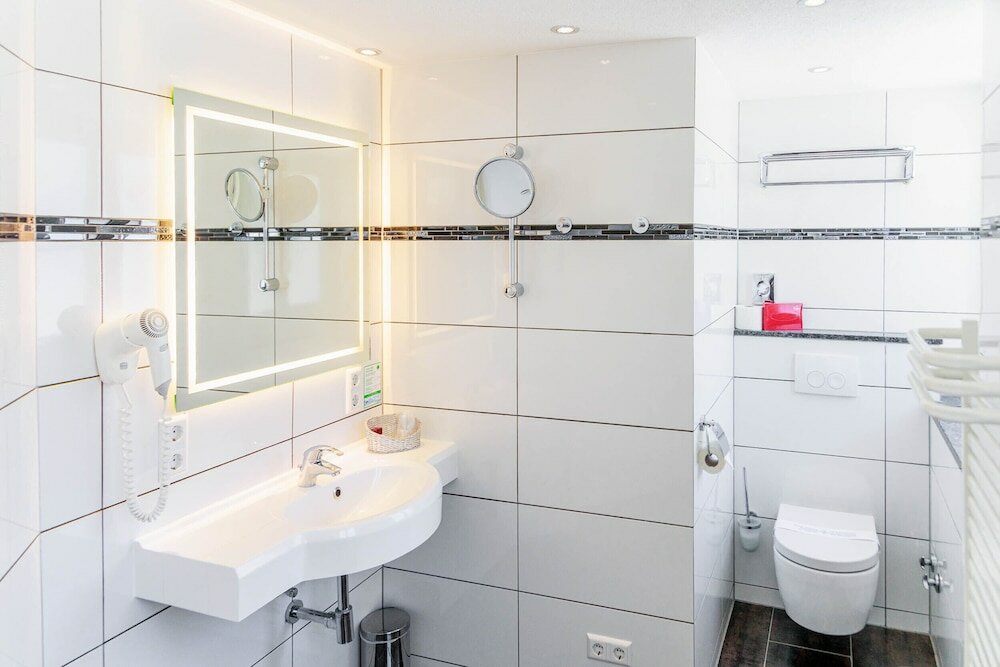 Фото Bodensee-Hotel Kreuz