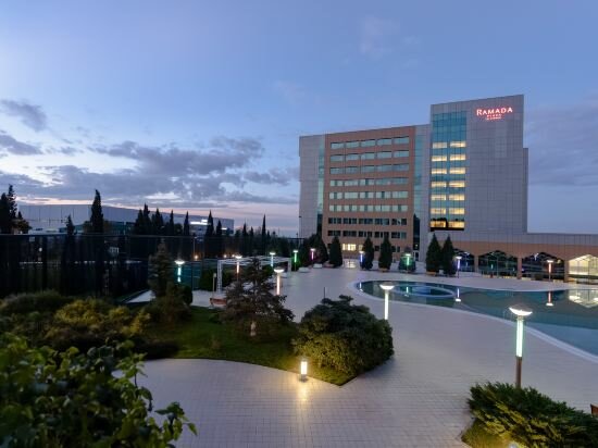 Фото Ramada Plaza by Wyndham Gence