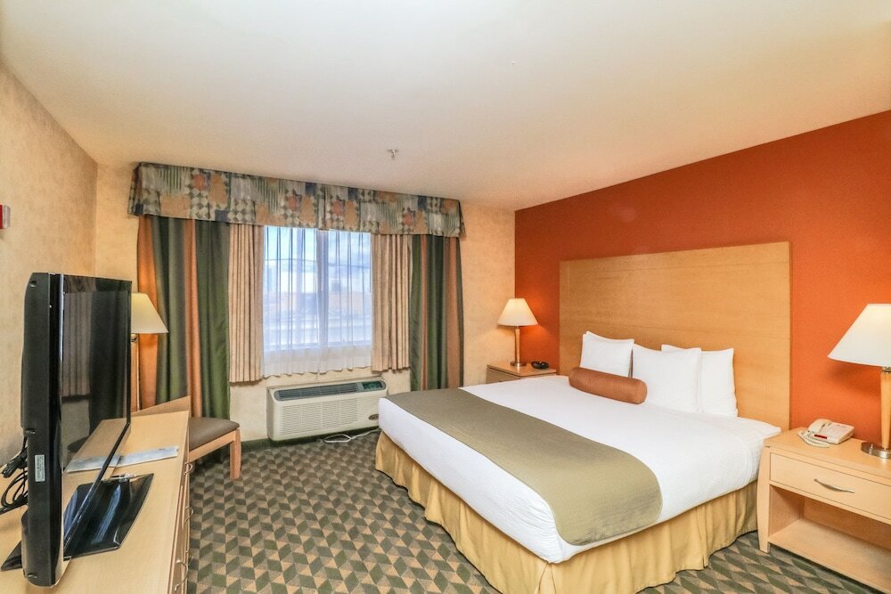 Фото Best Western Plus North Las Vegas Inn & Suites