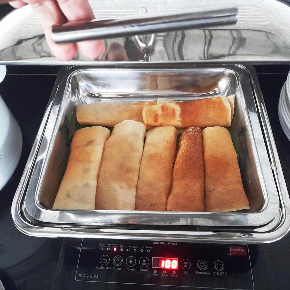 Фото Hotel Roopa