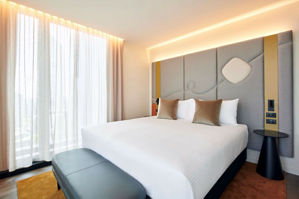 Фото Quincy Hotel Melbourne