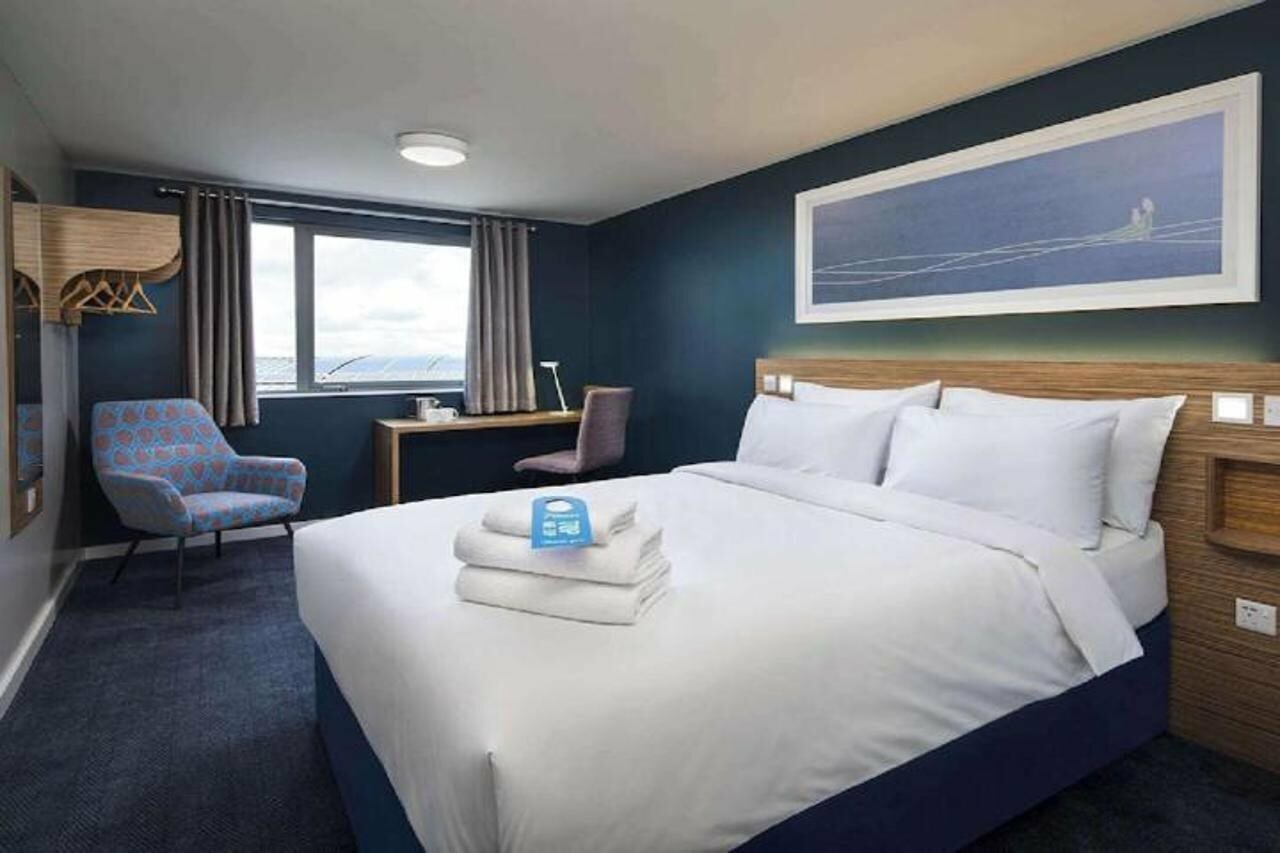 Фото Travelodge Manchester Central