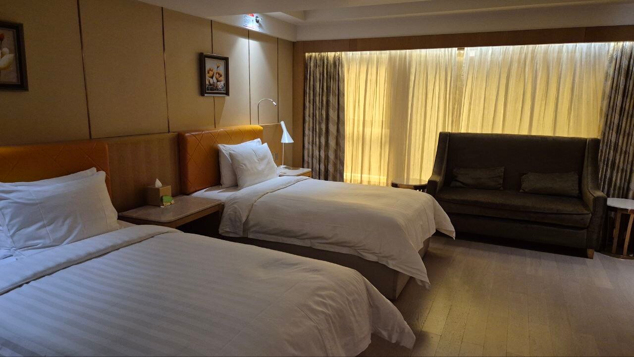 Фото Royal Dragon Hotel