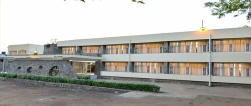 Гостиница Badkhal Lake Resort в Фаридабаде