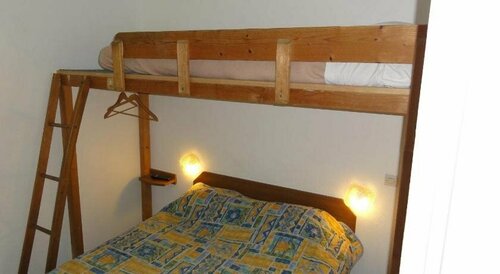 Гостиница Symp'hotel в Ла-Туре-дю-Пене