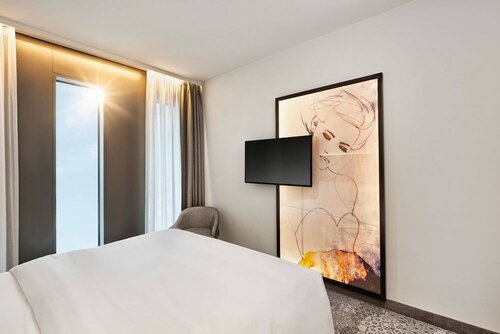 Гостиница HYPERION Hotel München в Мюнхене