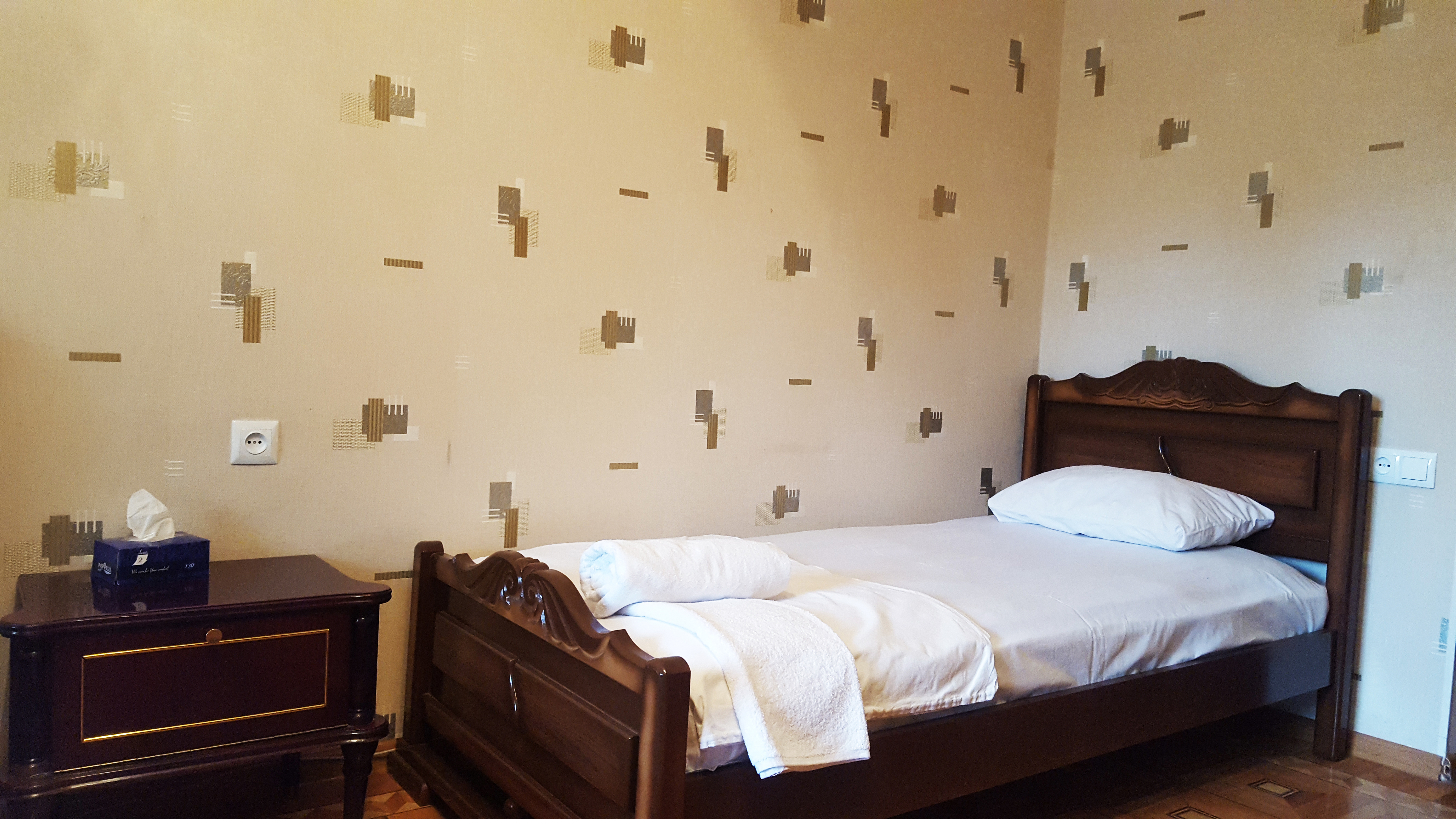 Фото Friendship Hostel & Tours