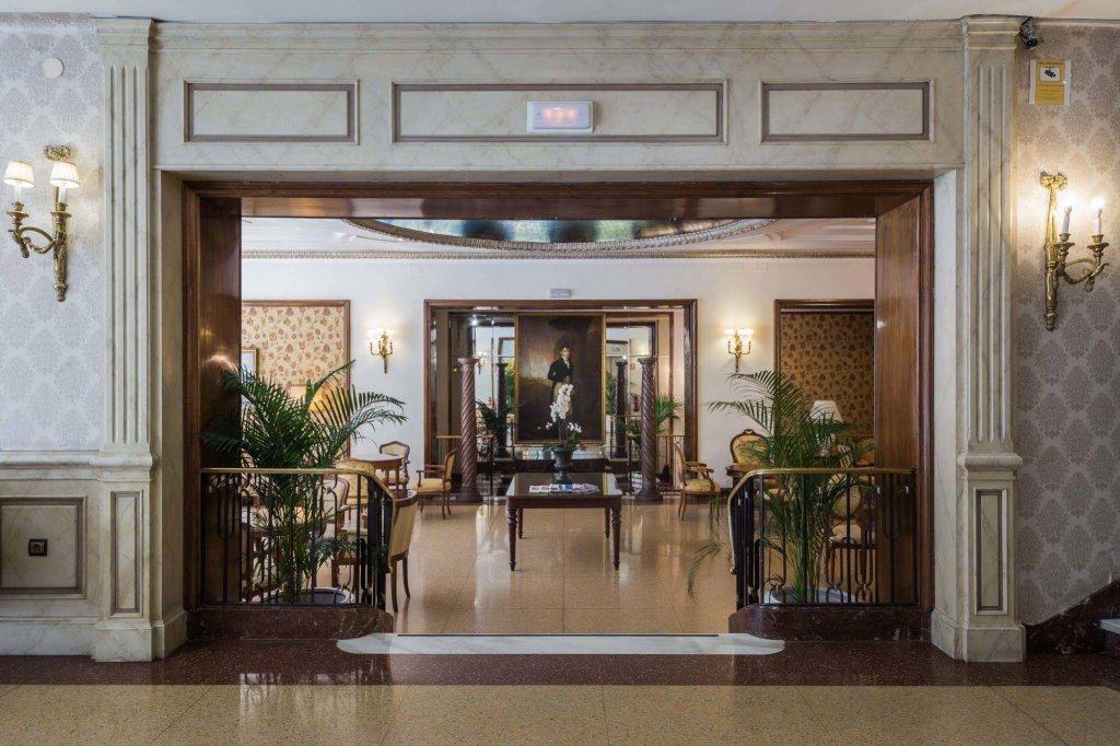 Фото Hotel Principe Pio 