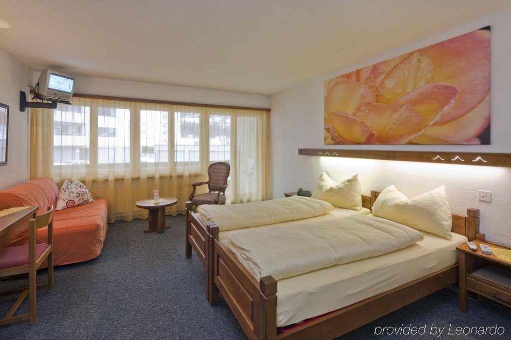 Фото Schlosshotel - Self Check-In Hotel am Schlosspark