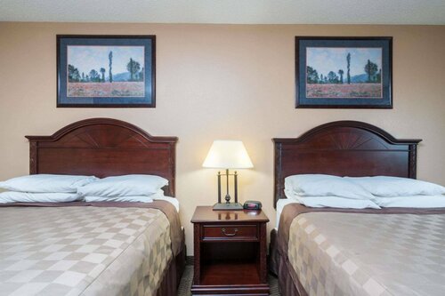Гостиница Howard Johnson by Wyndham West Fargo в Фарго