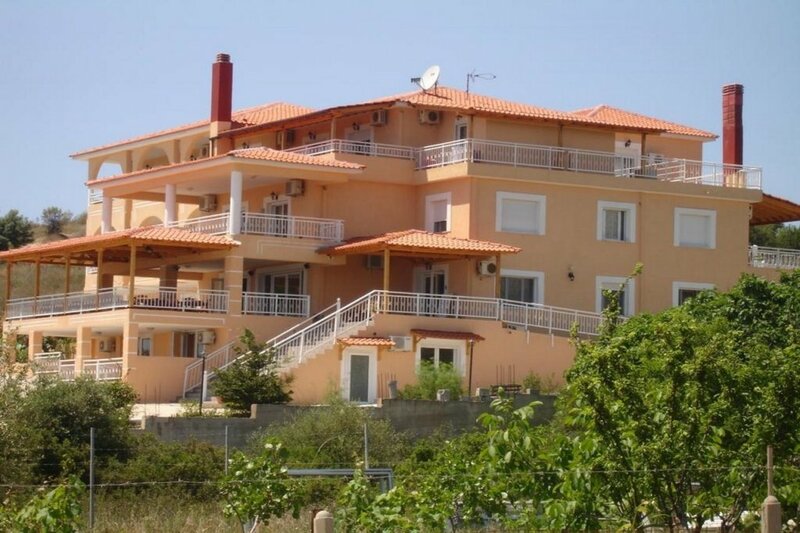 Гостиница Grand Villas Apartments & Studios в Лименарии