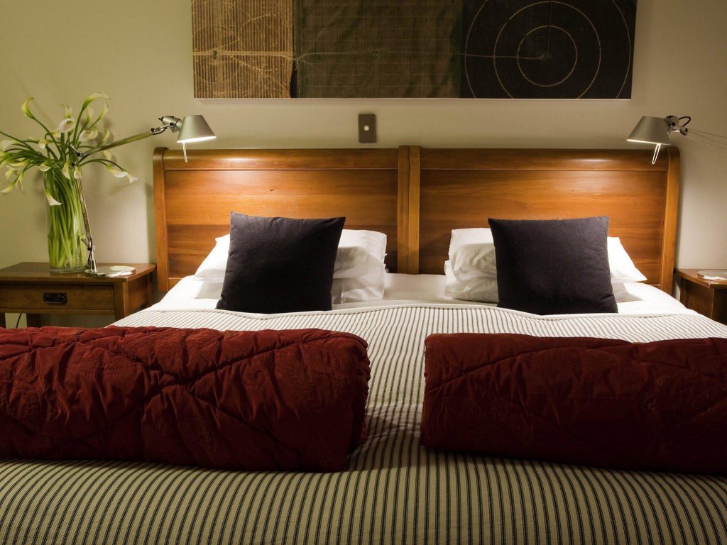 Фото Hotel St. Moritz Queenstown