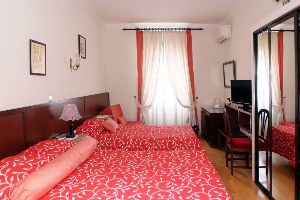 Фото Hotel Miradaire Porto