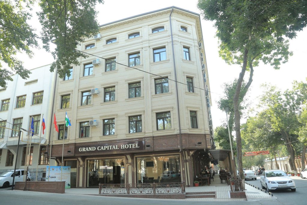 Фото Grand Capital Hotel