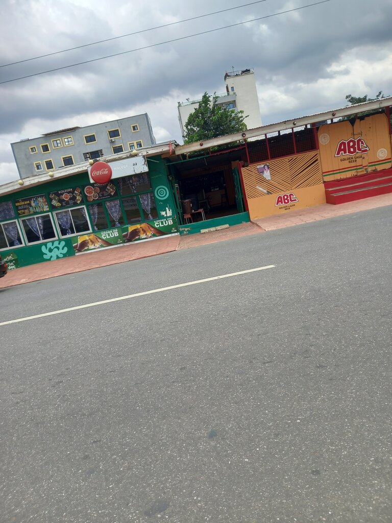 Bar, pub Kolege, Accra, photo
