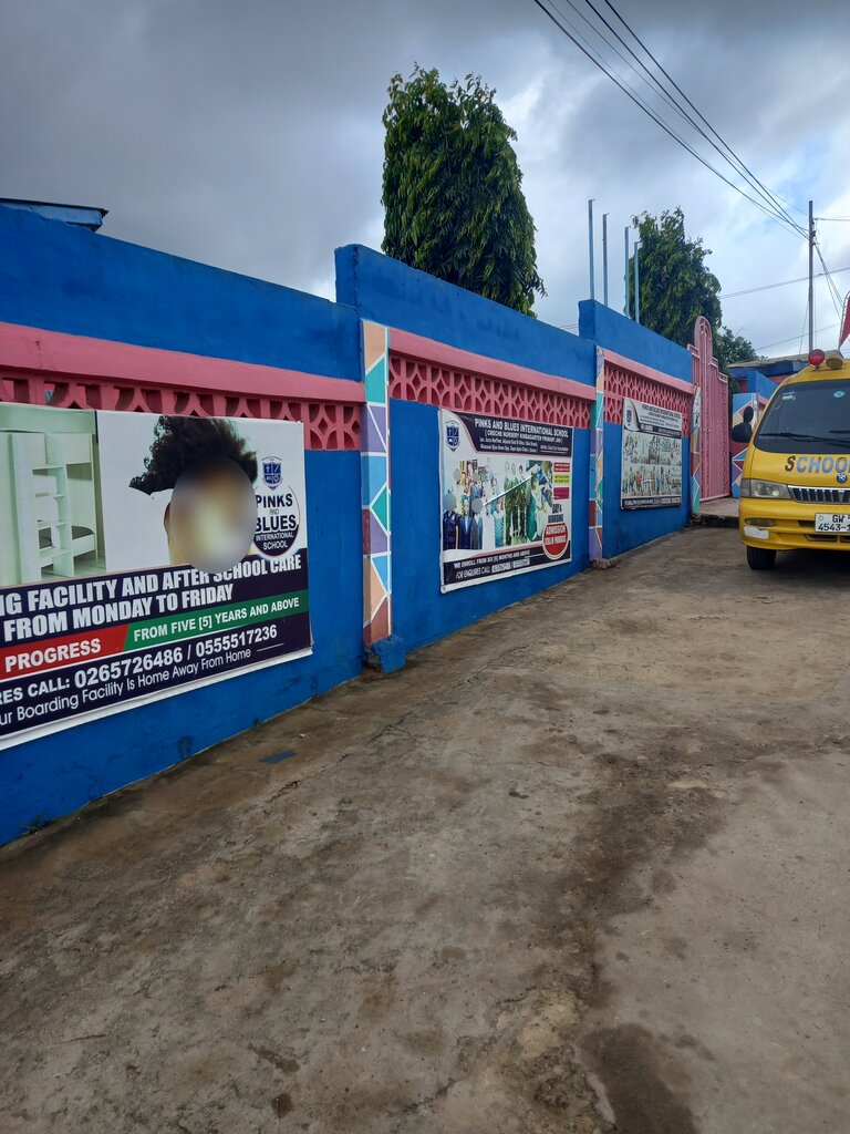 School Pink And Blue International School, Accra, photo