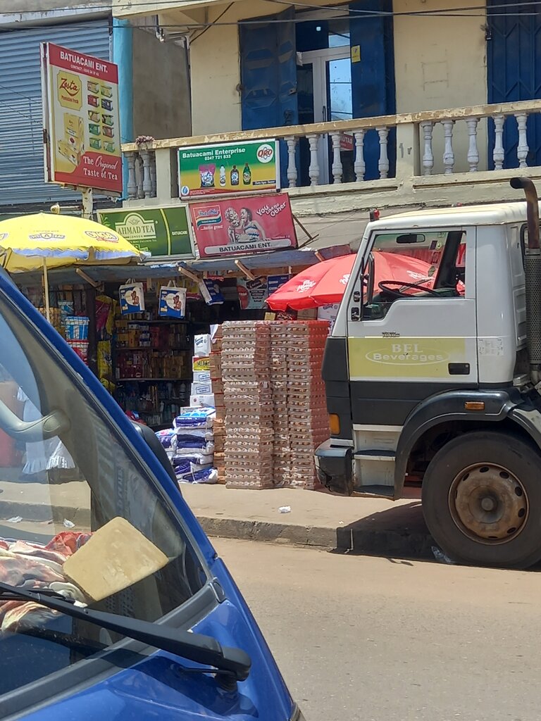 Household goods and chemicals shop Batuacami Enterprise, Accra, photo
