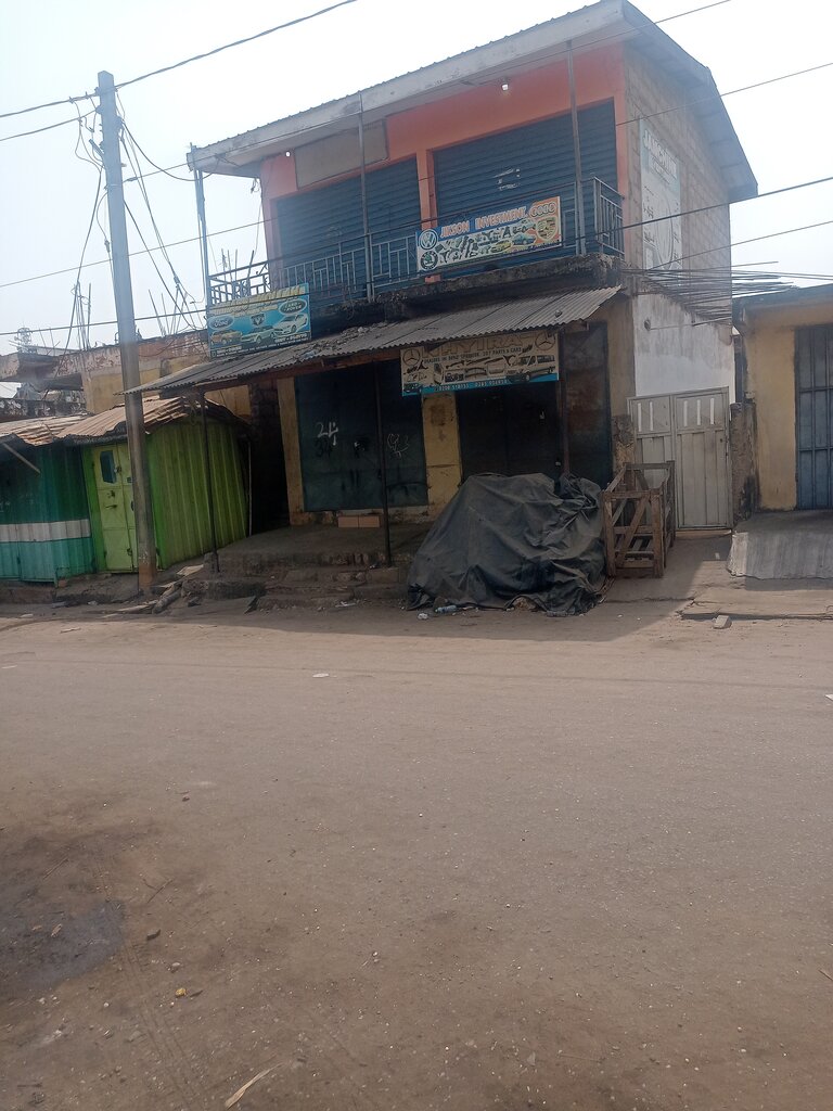 Auto acoustics Mmass Mollah, Accra, photo