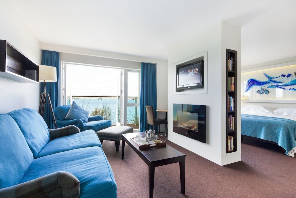Фото Cliff House Hotel