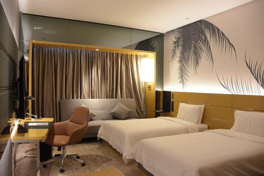 Фото Novotel Haikou Xinbudao