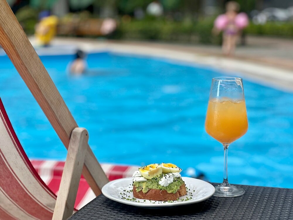 Фото The Grandeur Hotel