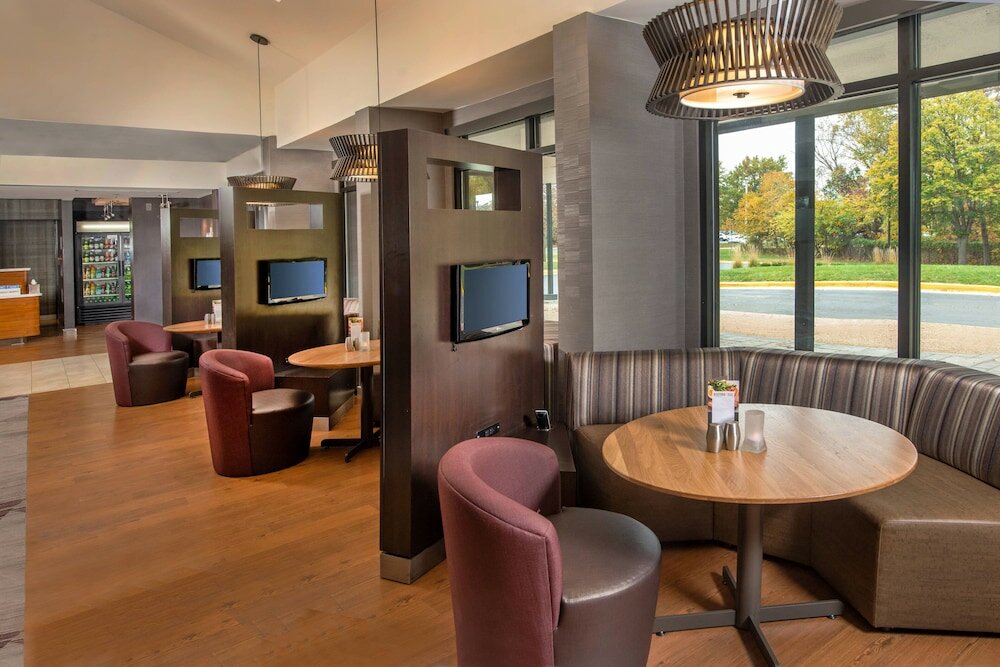 Фото Courtyard by Marriott Dulles Airport Herndon/Reston