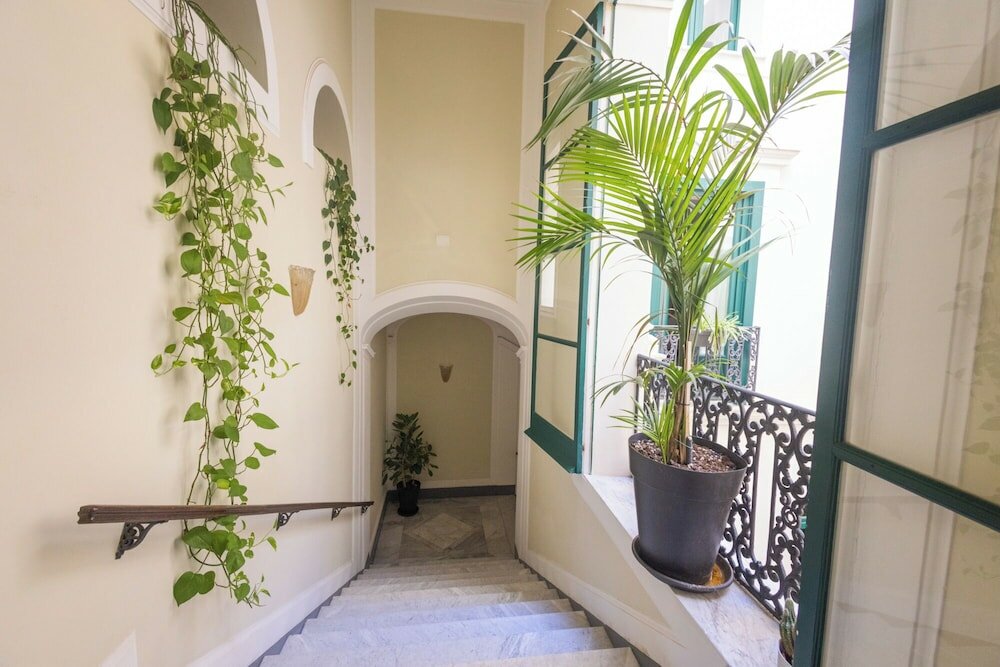 Фото Central Gallery Rooms