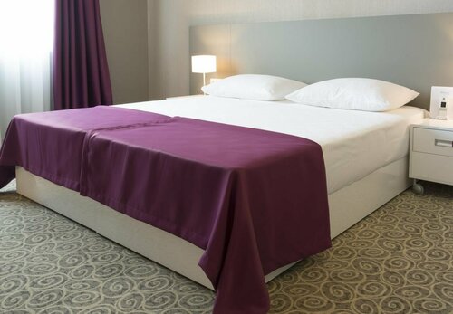 Гостиница Radisson Red Belgrade в Белграде
