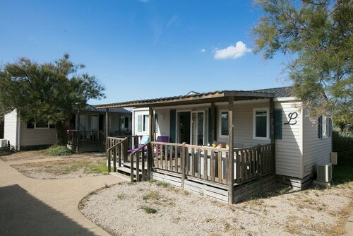 Кемпинг Camping Sunêlia Le Clos du Rhône Saintes-Maries-de-la-Mer в Сент-Мари-де-ла-Мере
