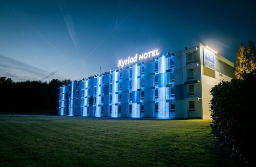 Гостиница Kyriad Montchanin - Le Creusot в Ле-Крёзо