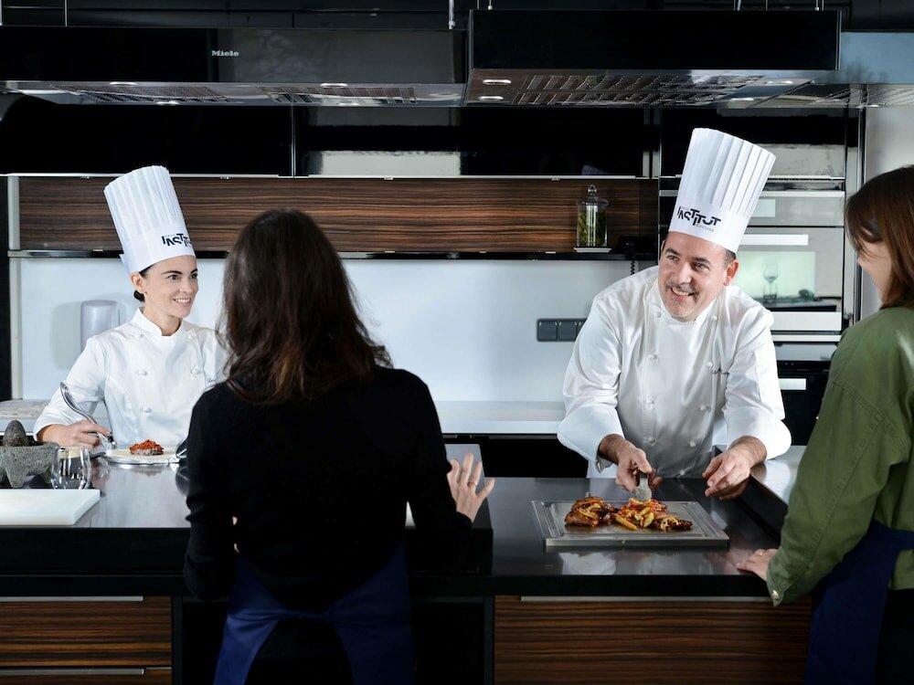 Фото Le Royal Lyon - MGallery Hotel