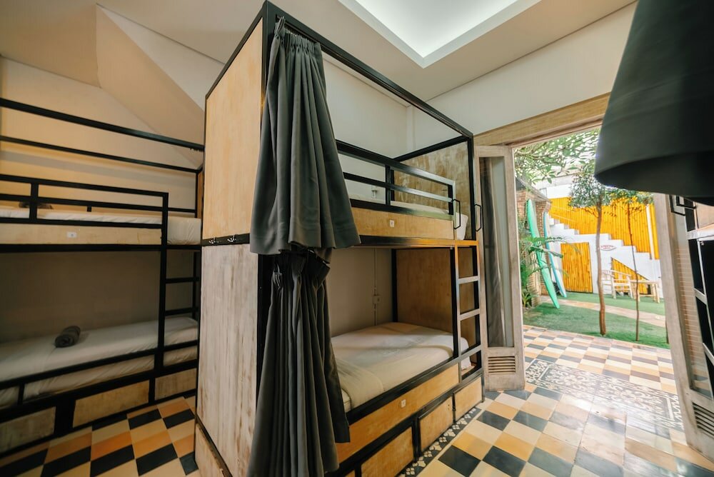 Фото Mojosurf Camp Canggu