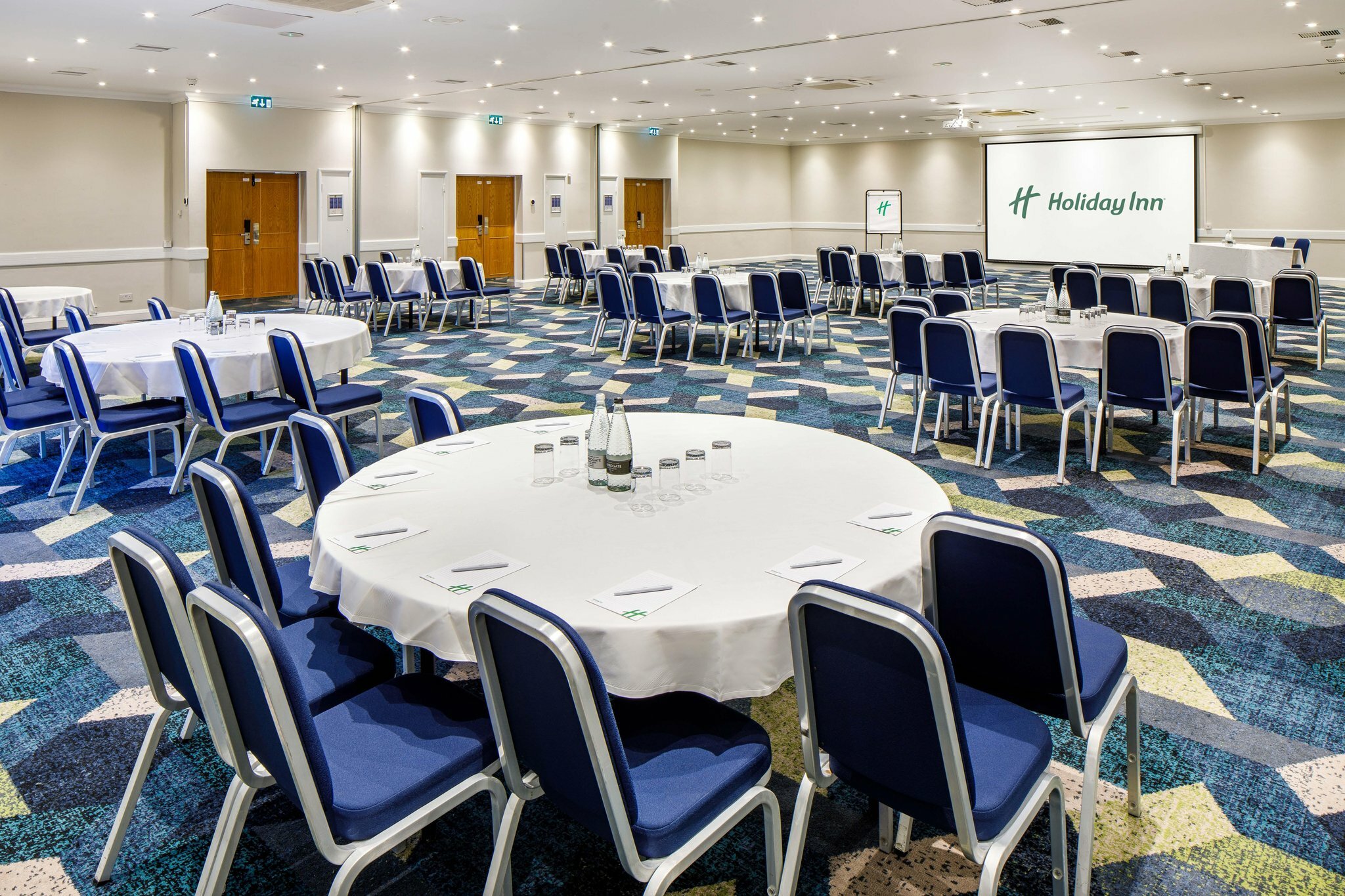 Фото Holiday Inn Basildon