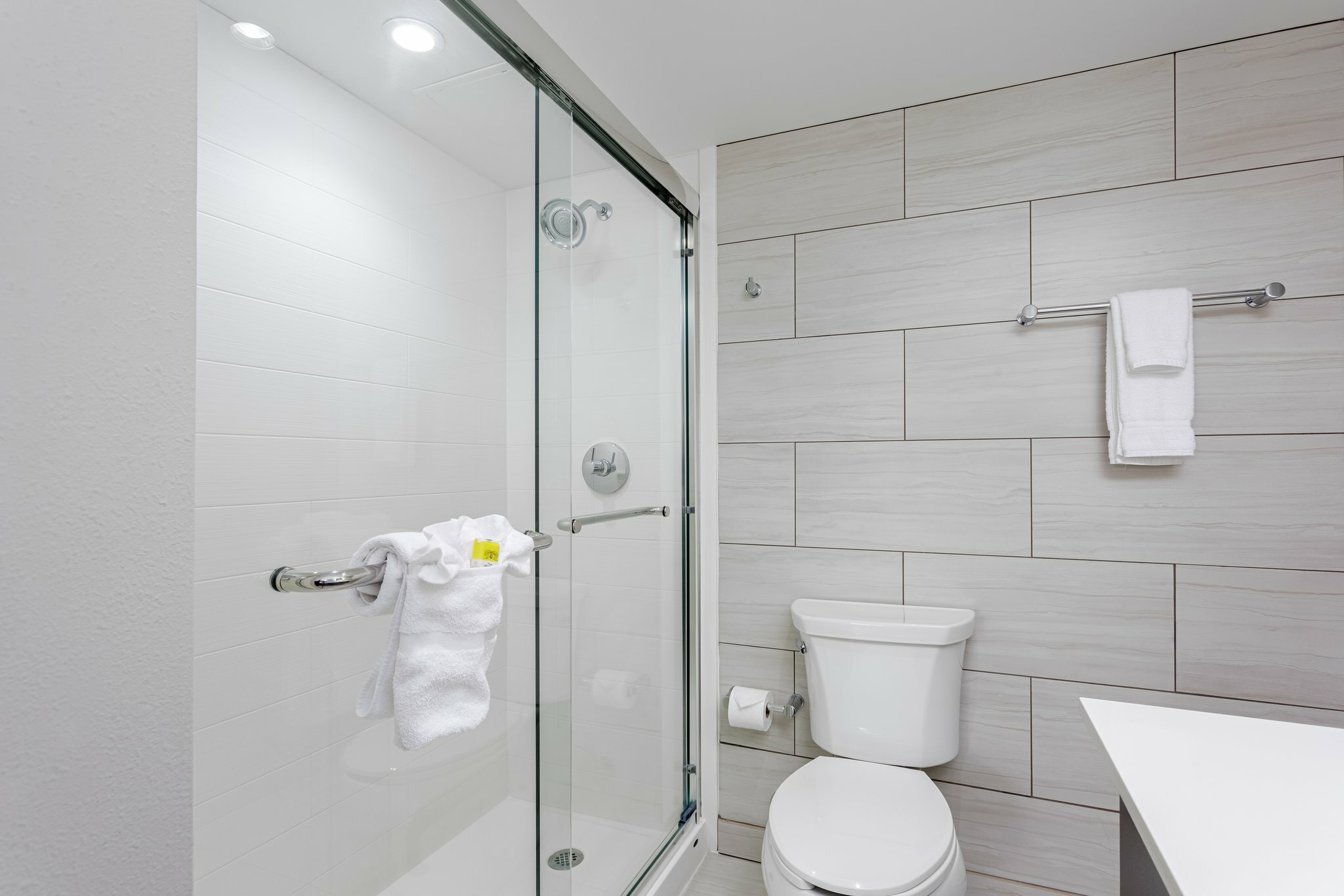 Фото Holiday Inn Express Pensacola Beach, an Ihg Hotel