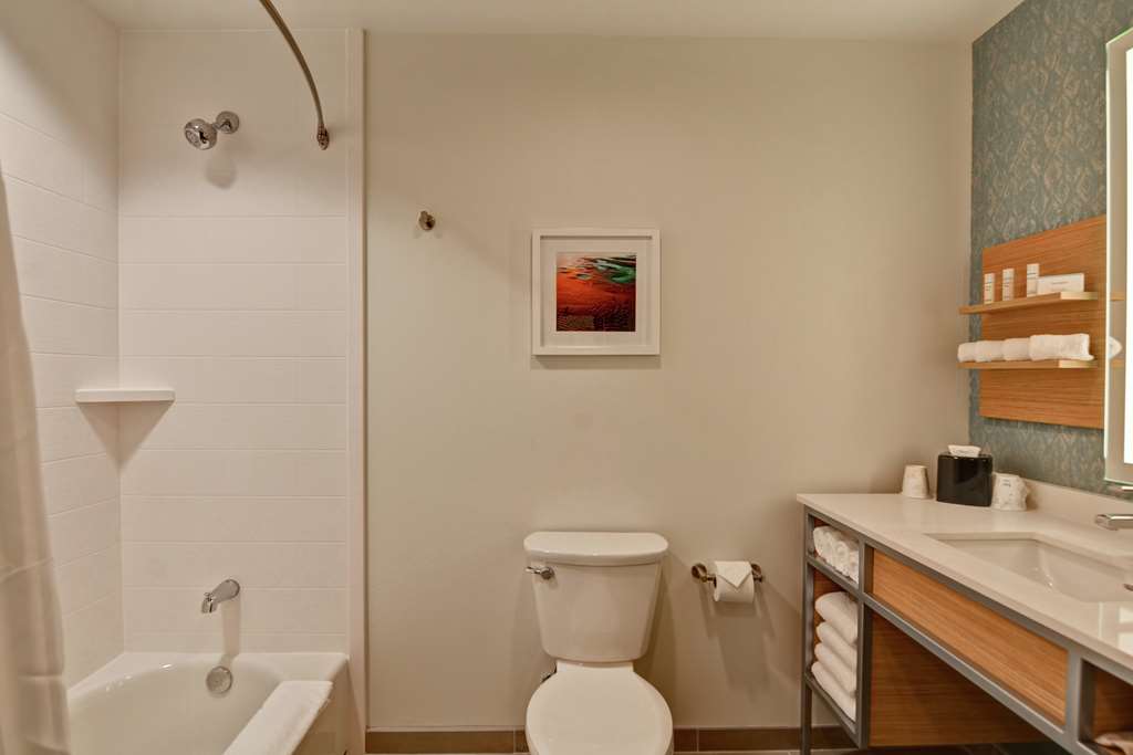 Фото Hilton Garden Inn Biloxi