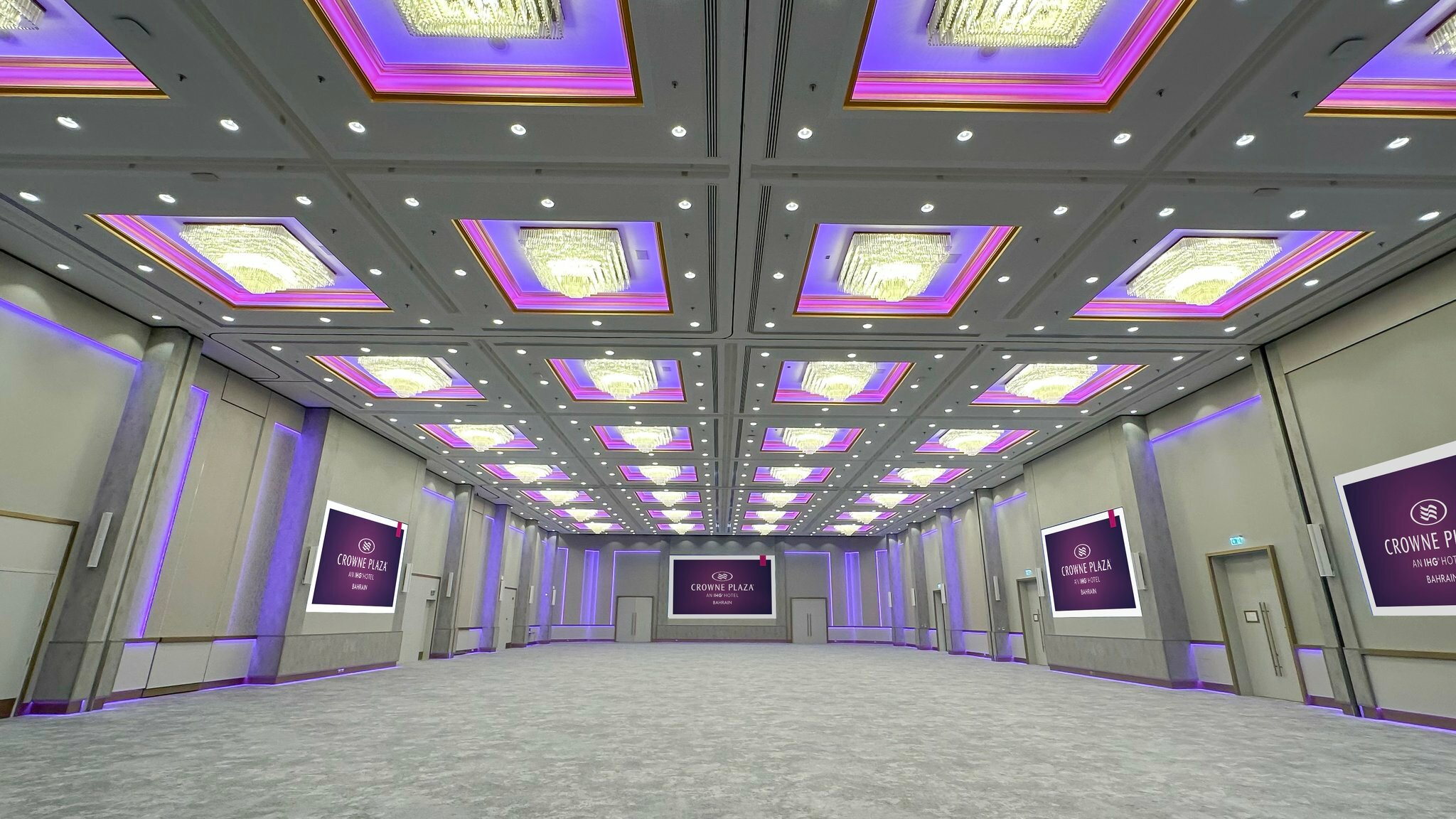 Фото Crowne Plaza Bahrain