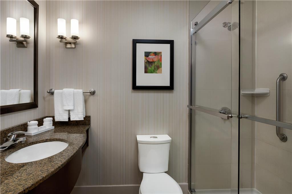 Фото Hilton Garden Inn Stony Brook