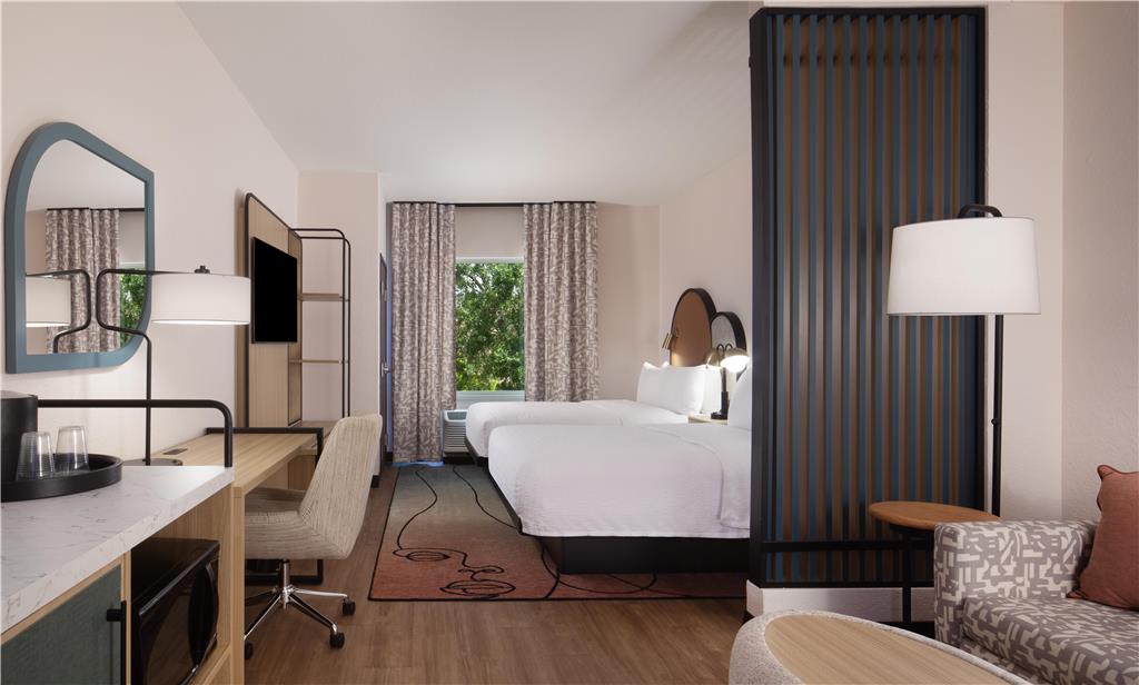Фото Comfort Suites At Fairgrounds - Casino
