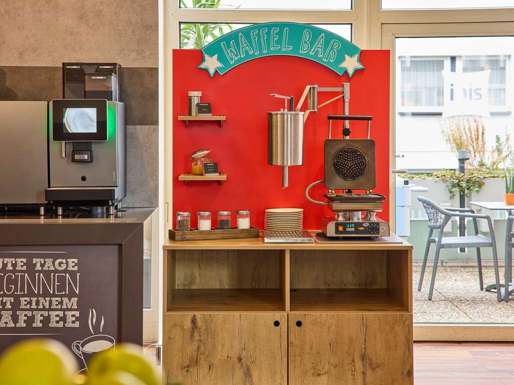 Фото Ibis Düsseldorf Hauptbahnhof