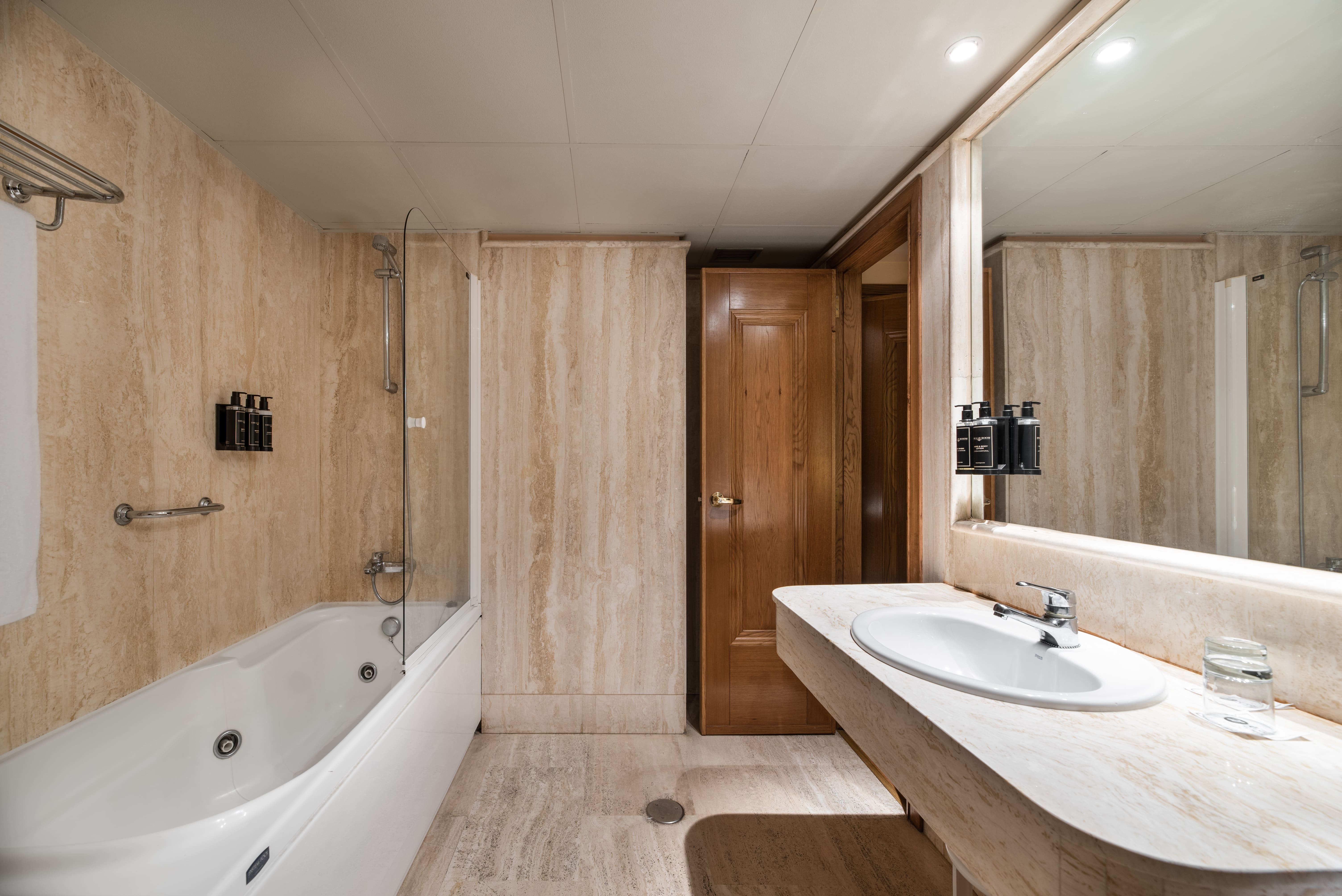 Фото Exe Astur Plaza