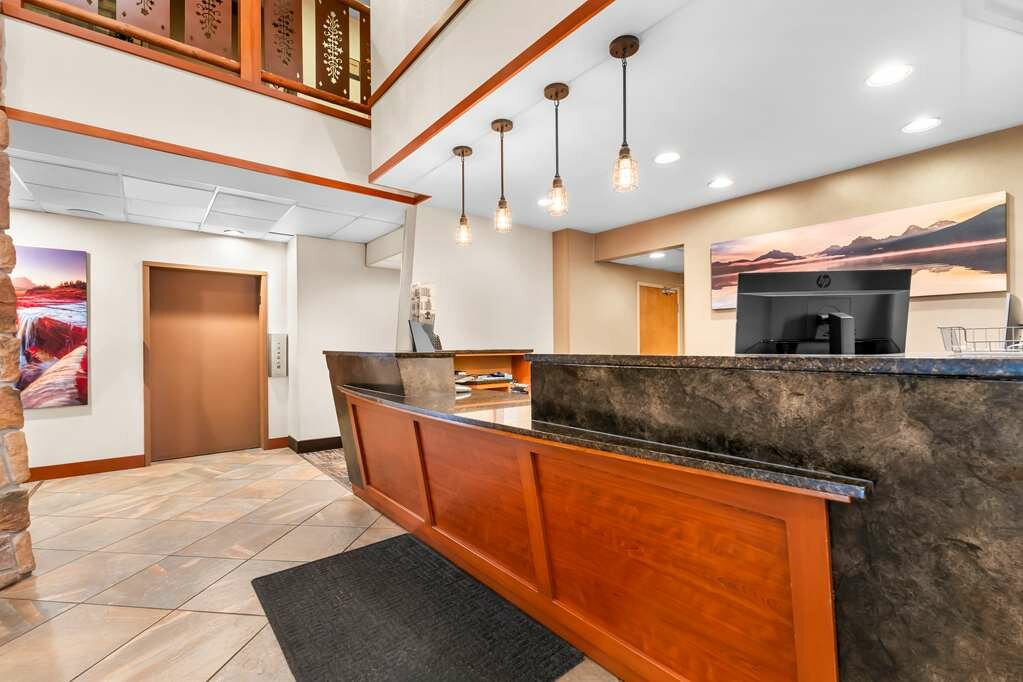 Фото Best Western Rocky Mountain Lodge