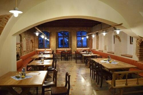 Гостиница Wirgarten Restaurant & Antik Hotel в Дингольфинге