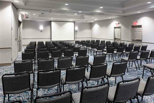 Гостиница Hilton Garden Inn Detroit/Novi в Нови
