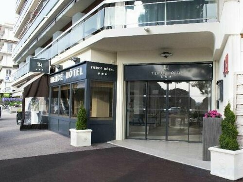 Tiercé Hotel