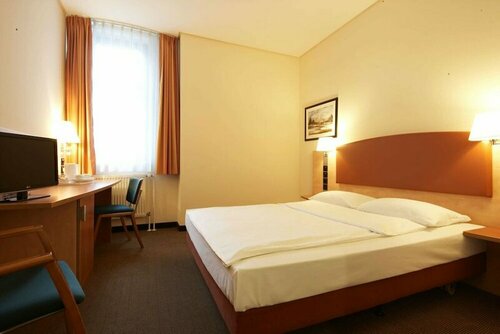 Гостиница IntercityHotel Berlin Ostbahnhof в Берлине